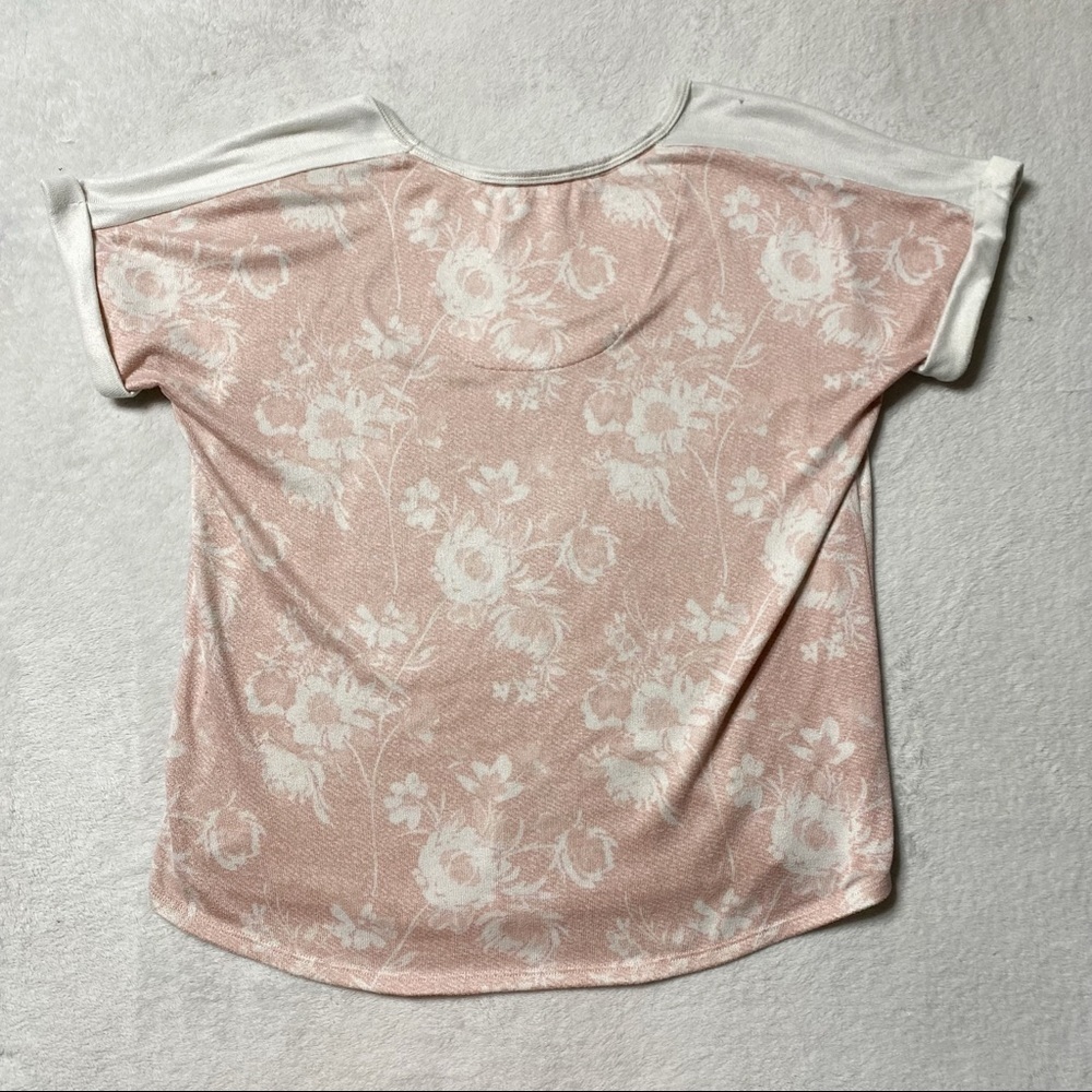 Lucky Brand pink soft floral cuffed sleeve tee shirt size medium - Picture 2 of 3